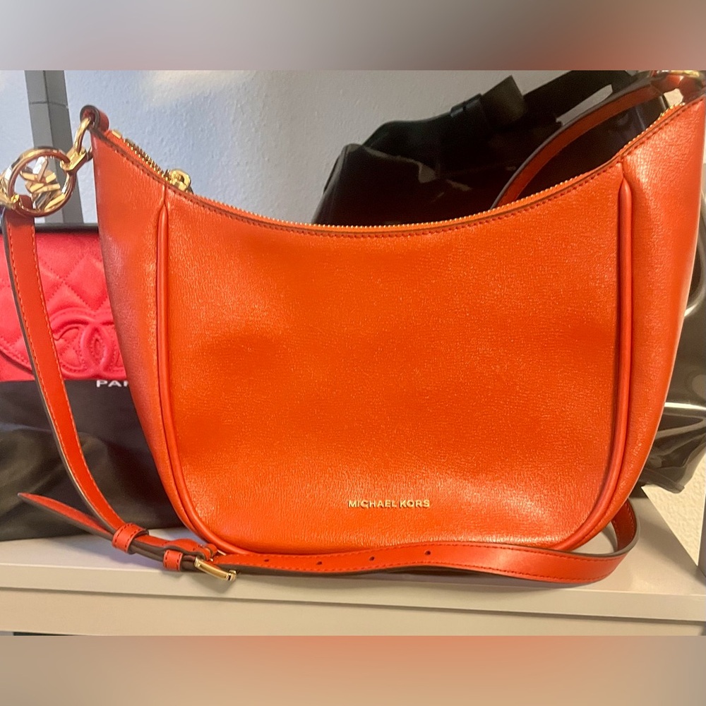 Michael Kors Orange Leather Shoulder Bag